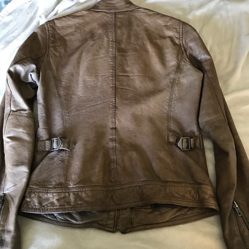 Banana Republic taupe leather jacket - Picture 6 of 7